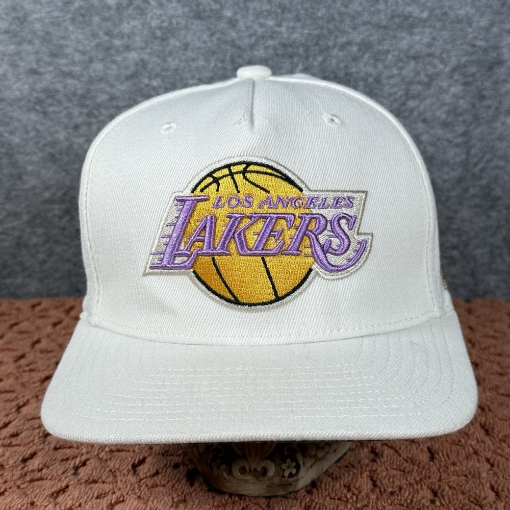 Mitchell & Ness Lakers Snapback Men OS Hardwood Classics Polyester White Solid